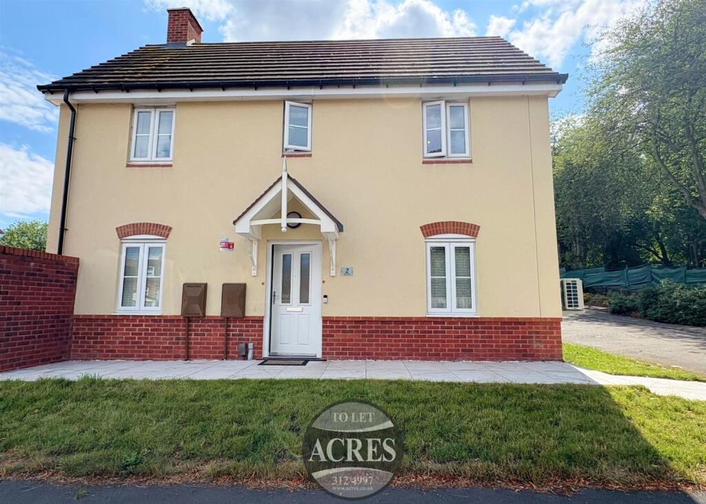 3 bed Detached for rent in Sutton Coldfield. From Acres - Sutton Coldfield 3 bed Detached for rent in Sutton Coldfield. From Acres - Sutton Coldfield