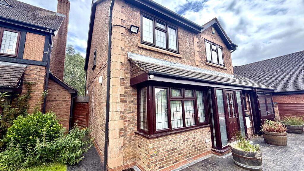 4 bed Detached for rent in Sutton Coldfield. From Acres - Sutton Coldfield
