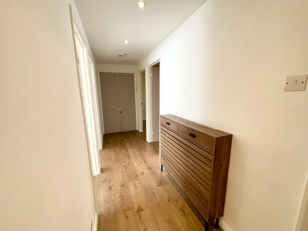 2 bed 1st Floor Flat for rent in Loughton. From Discover Residential Ltd - Loughton