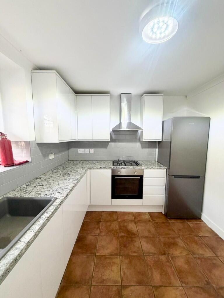 2 bed 1st Floor Flat for rent in Islington. From Discover Residential Ltd - Loughton