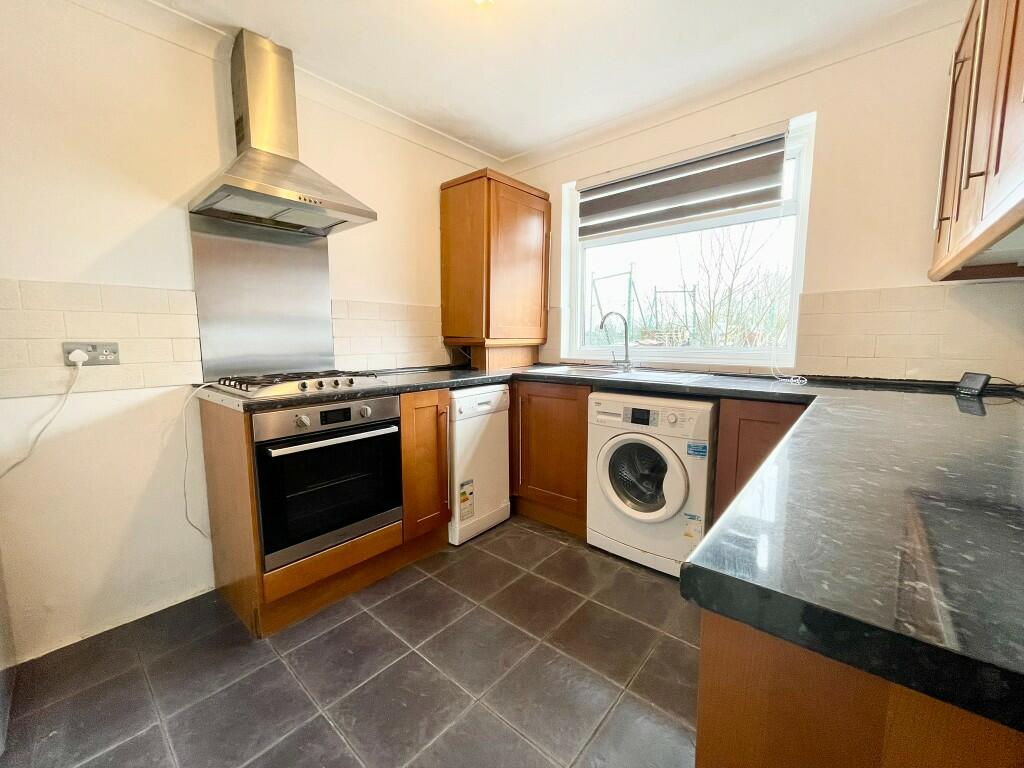 2 bed House (unspecified) for rent in Chingford. From Discover Residential Ltd - Loughton