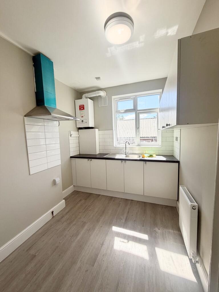 2 bed 1st Floor Flat for rent in Finchley. From Discover Residential Ltd - Loughton