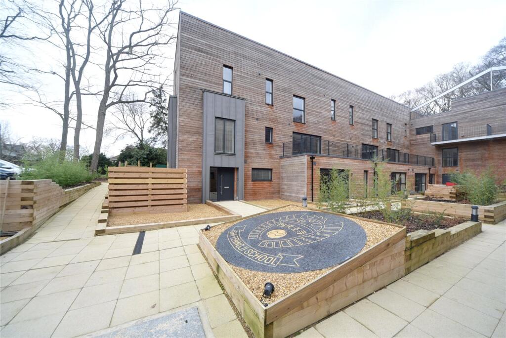 3 bed Mid Terraced House for rent in Fornham All Saints. From Balmforth - Mildenhall