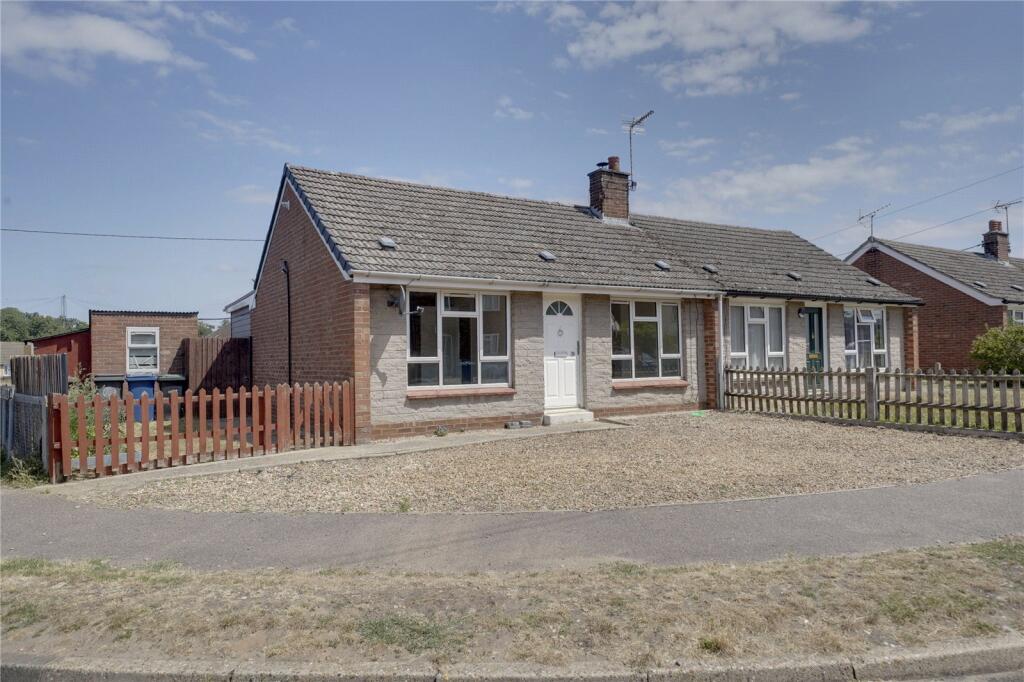 2 bed Bungalow for rent in Lakenheath. From Balmforth - Mildenhall 2 bed Bungalow for rent in Lakenheath. From Balmforth - Mildenhall