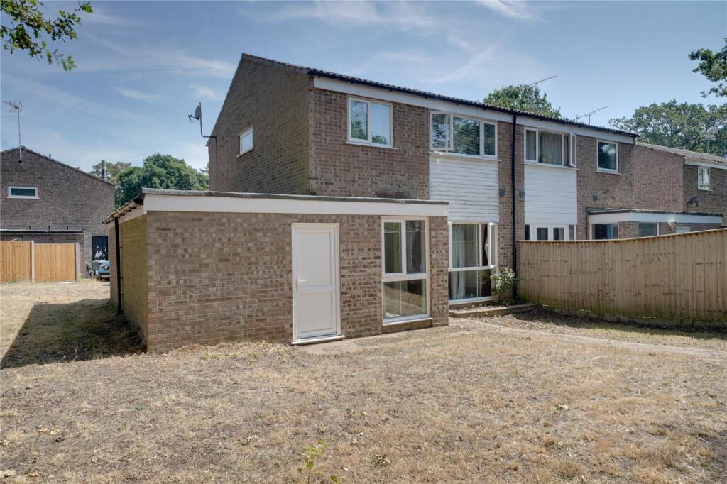 3 bed Semi Detached for rent in Mildenhall. From Balmforth - Mildenhall 3 bed Semi Detached for rent in Mildenhall. From Balmforth - Mildenhall