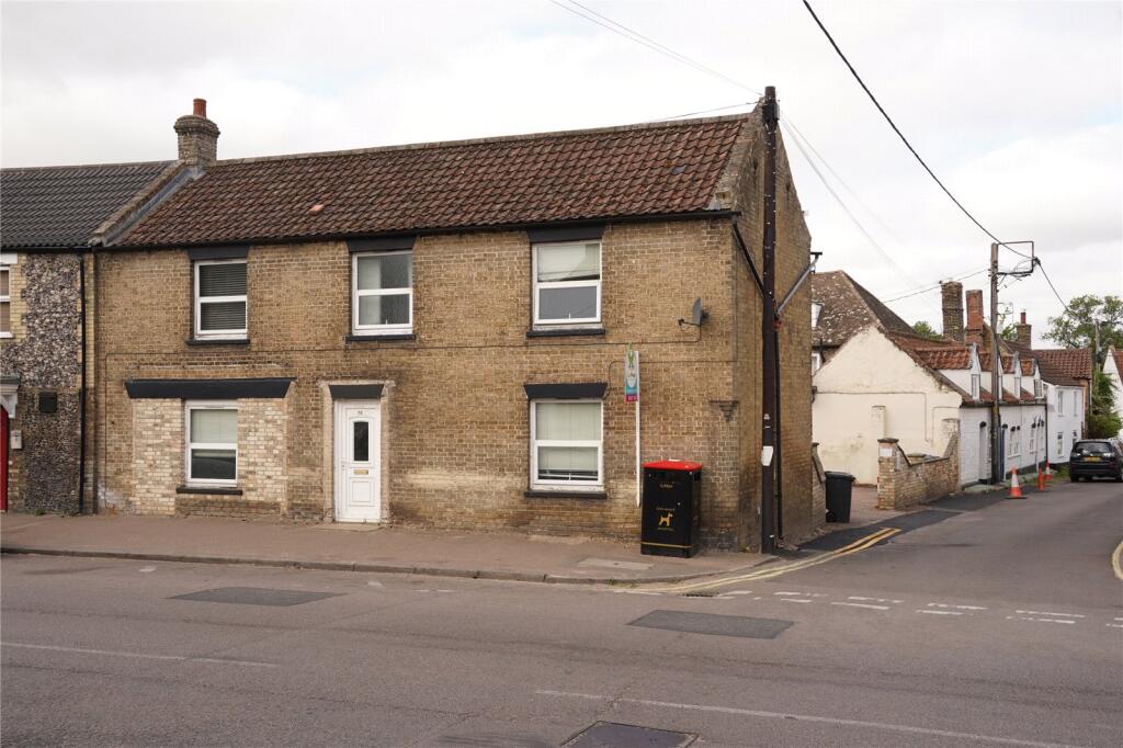 4 bed Semi Detached for rent in Lakenheath. From Balmforth - Mildenhall 4 bed Semi Detached for rent in Lakenheath. From Balmforth - Mildenhall