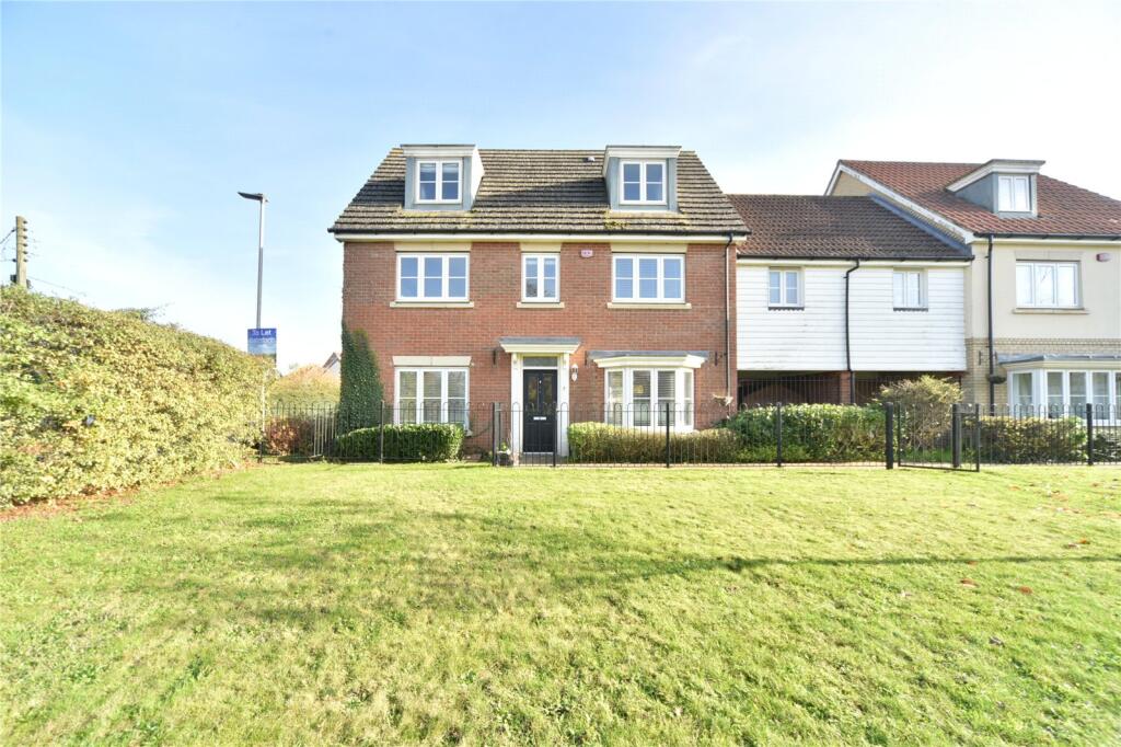 5 bed Link detached for rent in Mildenhall. From Balmforth - Mildenhall 5 bed Link detached for rent in Mildenhall. From Balmforth - Mildenhall