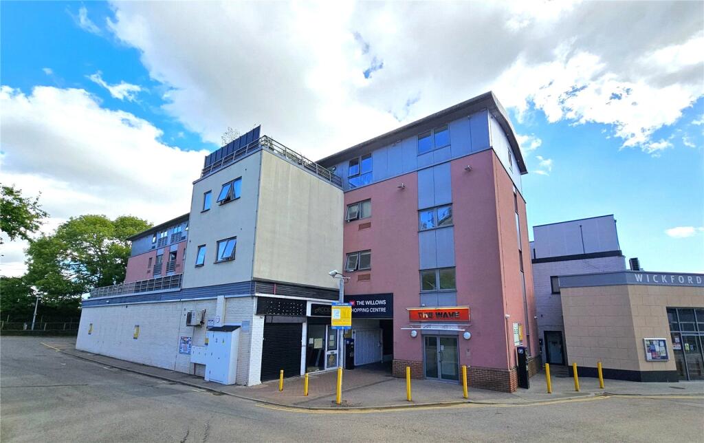 2 bed Apartment for rent in Wickford. From Barrett Estate & Letting Agents - Rayleigh