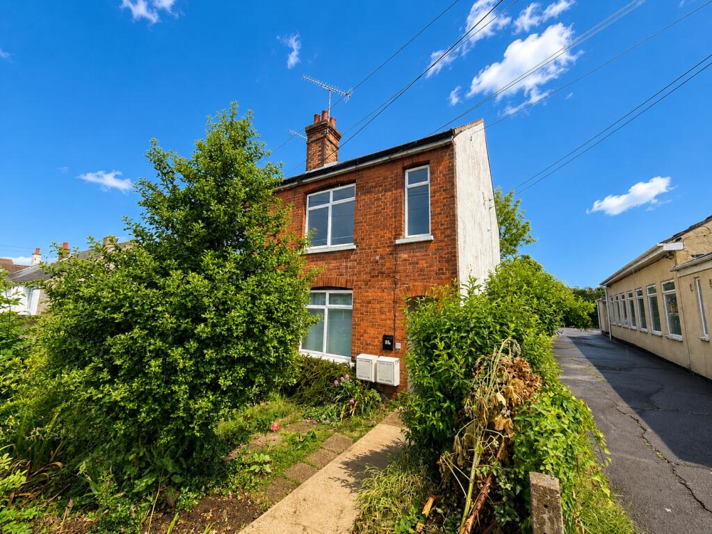 1 bed Apartment for rent in Rayleigh. From Barrett Estate & Letting Agents - Rayleigh