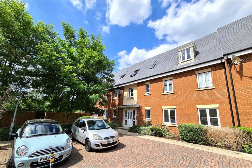 2 bed Apartment for rent in Rayleigh. From Barrett Estate & Letting Agents - Rayleigh