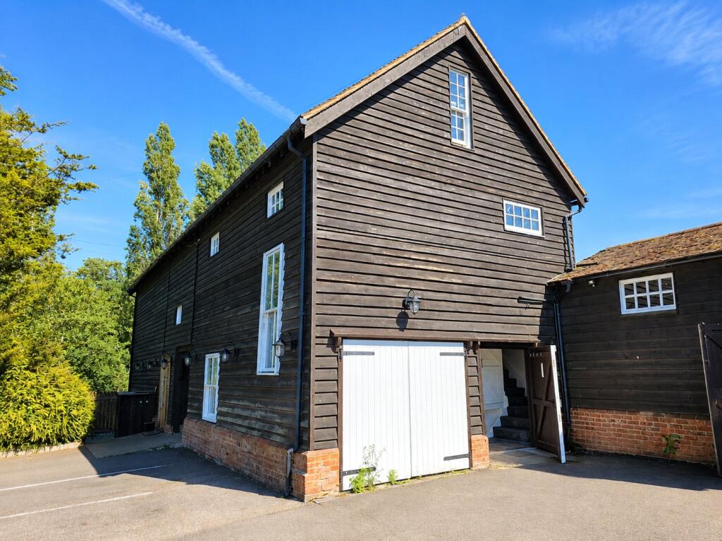 2 bed Annexe for rent in Rettendon. From Barrett Estate & Letting Agents - Rayleigh