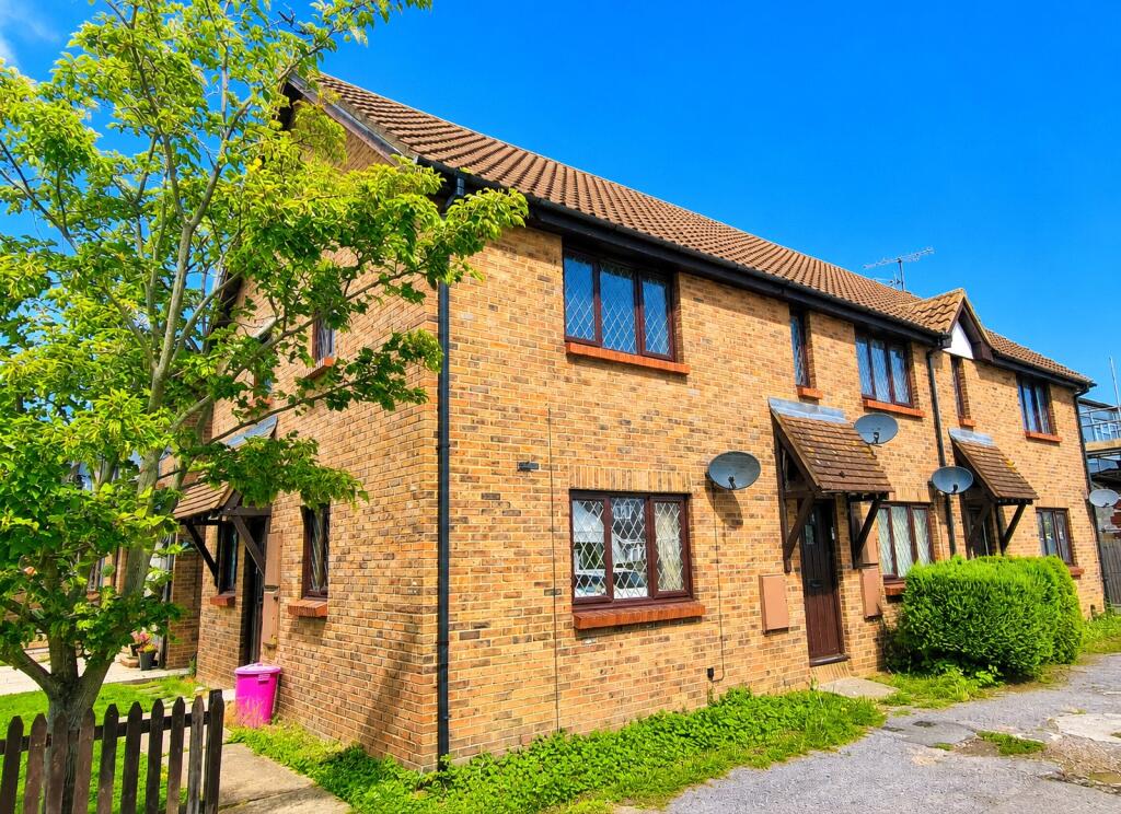 4 bed Apartment for rent in Wickford. From Barrett Estate & Letting Agents - Rayleigh