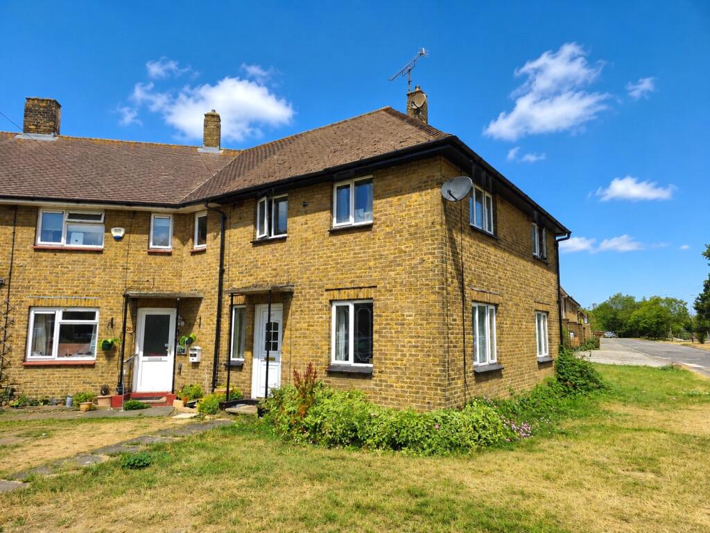 3 bed End of Terrace for rent in Southend-on-Sea. From Barrett Estate & Letting Agents - Rayleigh