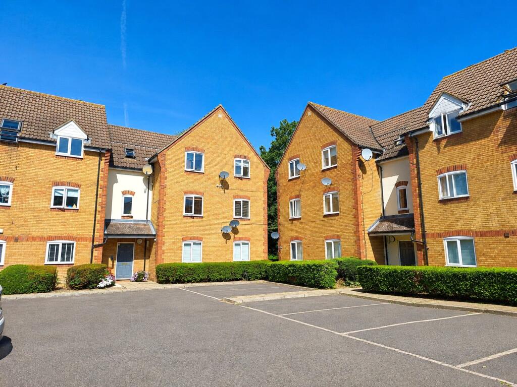 2 bed Apartment for rent in Bulphan. From Barrett Estate & Letting Agents - Rayleigh