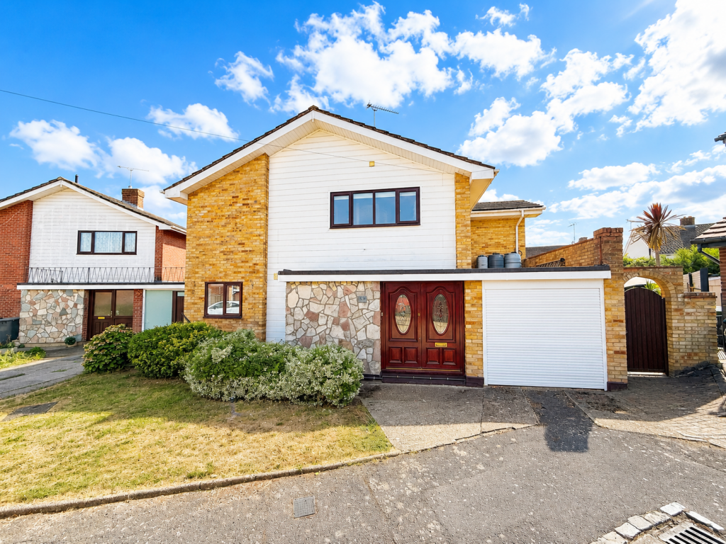 3 bed Detached for rent in Rayleigh. From Barrett Estate & Letting Agents - Rayleigh