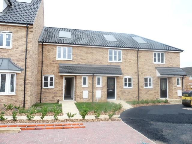 2 bed Mid Terraced House for rent in Beck Row. From baseLETS Ltd 2 bed Mid Terraced House for rent in Beck Row. From baseLETS Ltd