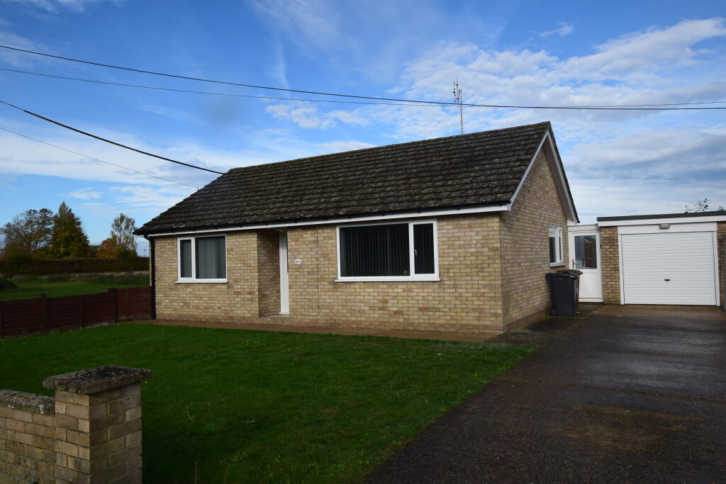 2 bed Bungalow for rent in West Row. From baseLETS Ltd