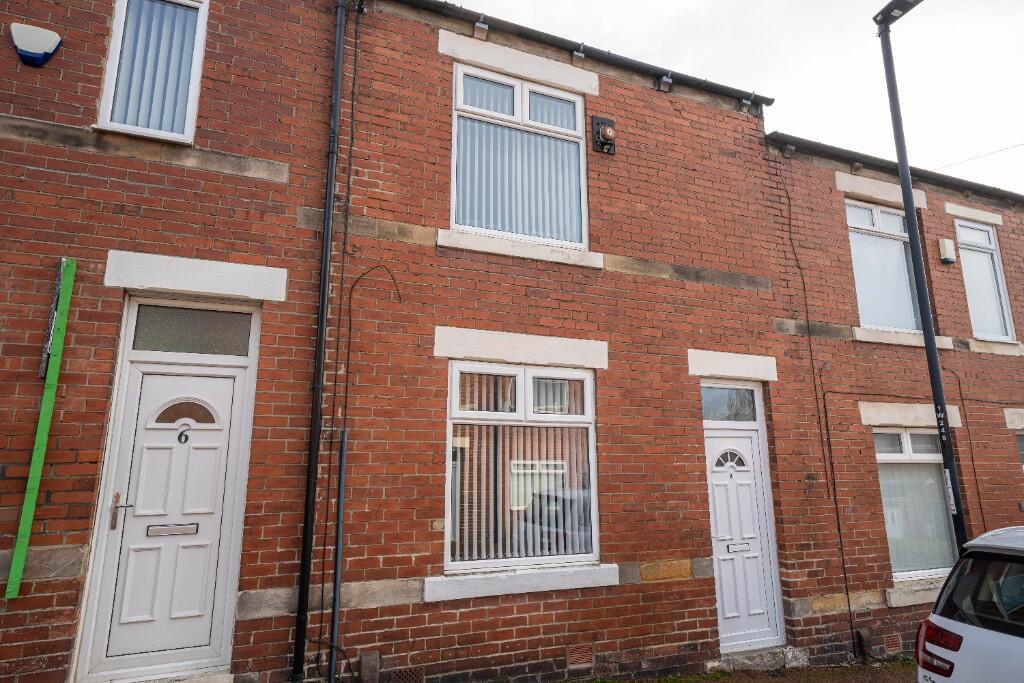2 bed Mid Terraced House for rent in Newcastle upon Tyne. From Belle Vue Estates - Low Fell