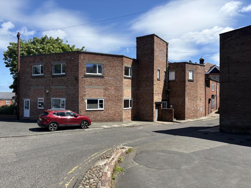 4 bed Studio for rent in Gateshead. From Belle Vue Estates - Low Fell 4 bed Studio for rent in Gateshead. From Belle Vue Estates - Low Fell