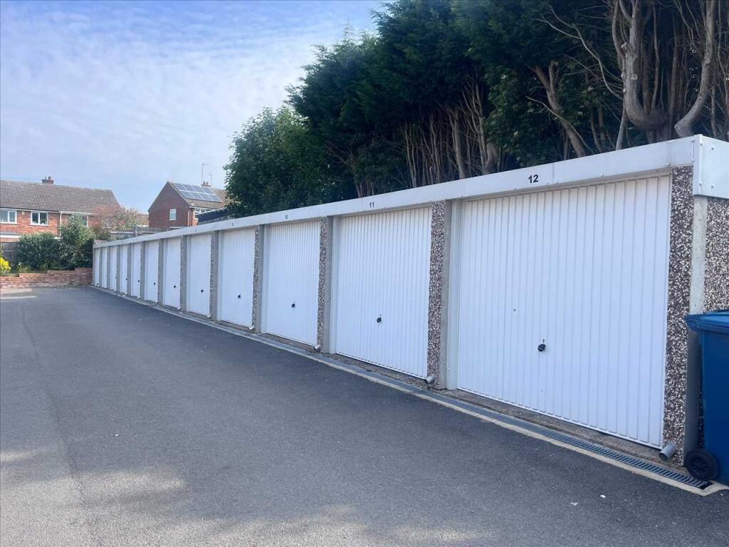 4 bed Dev Land - Leisure for rent in Nottingham. From Benjamins - Keyworth