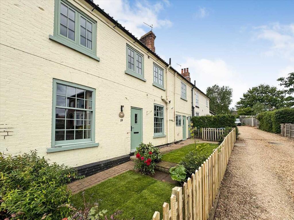 3 bed Cottage for rent in Cropwell Bishop. From Benjamins - Keyworth