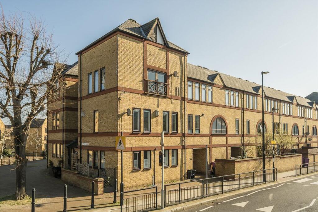 0 bed 1st Floor Flat for rent in Bermondsey. From ea2 Estate Agency - Wapping