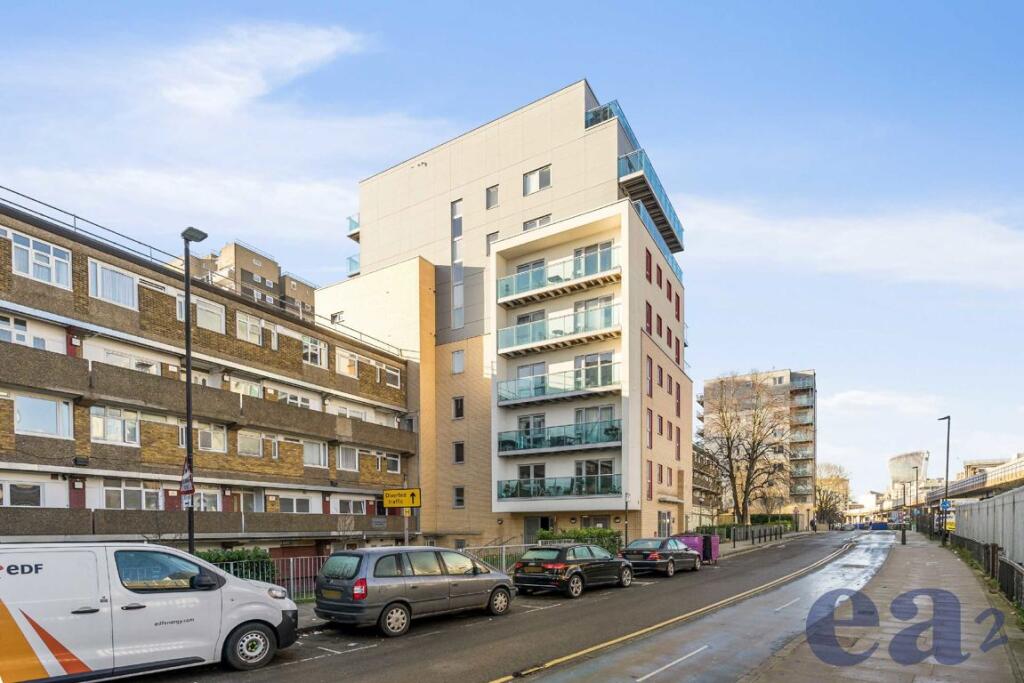 1 bed 1st Floor Flat for rent in Stepney. From ea2 Estate Agency - Wapping
