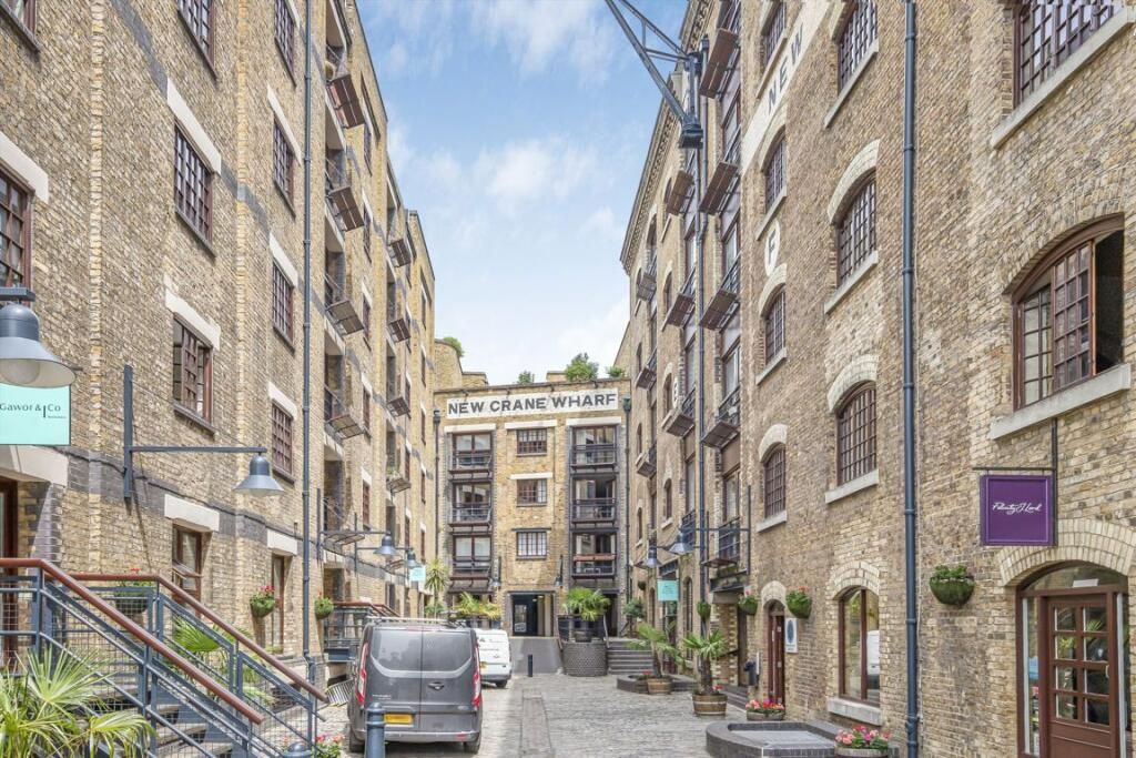 1 bed 1st Floor Flat for rent in Stepney. From ea2 Estate Agency - Wapping