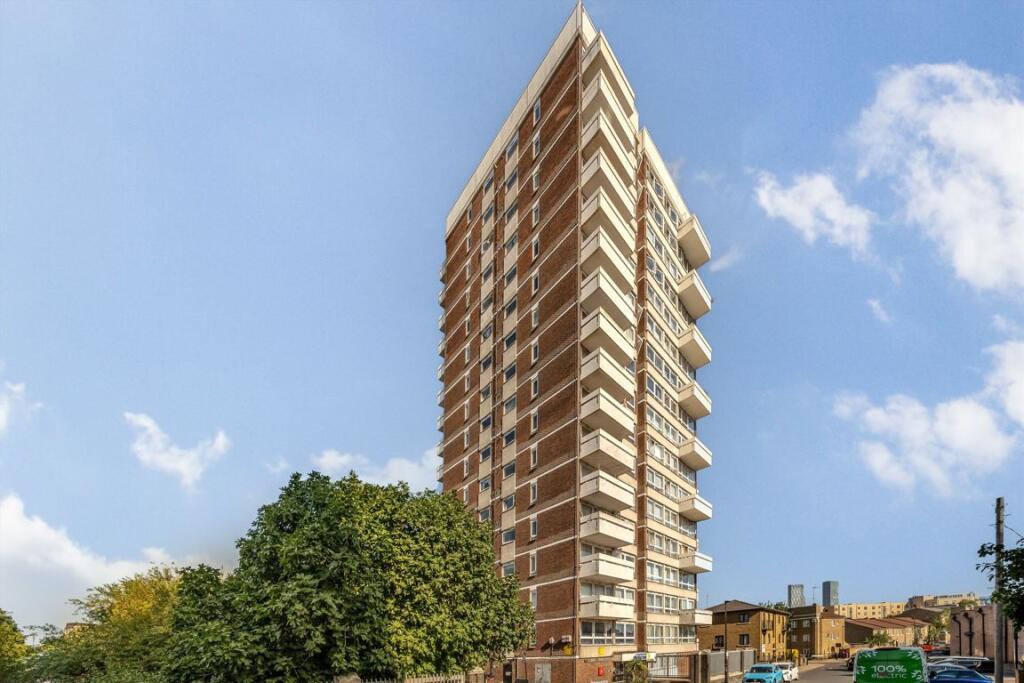1 bed 1st Floor Flat for rent in Poplar. From ea2 Estate Agency - Wapping