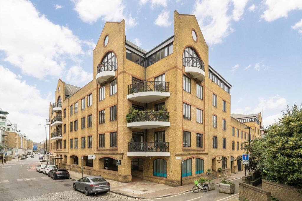 2 bed 1st Floor Flat for rent in Bermondsey. From ea2 Estate Agency - Wapping
