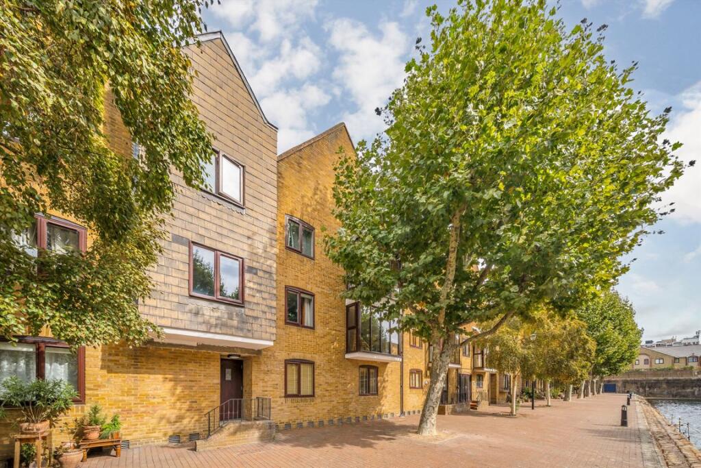 2 bed 1st Floor Flat for rent in Bermondsey. From ea2 Estate Agency - Wapping