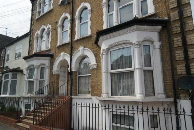 2 bed Flat for rent in Walthamstow. From Eastbank Studios Ltd - London