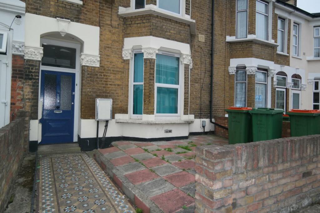 2 bed Flat for rent in West Ham. From Eastbank Studios Ltd - London