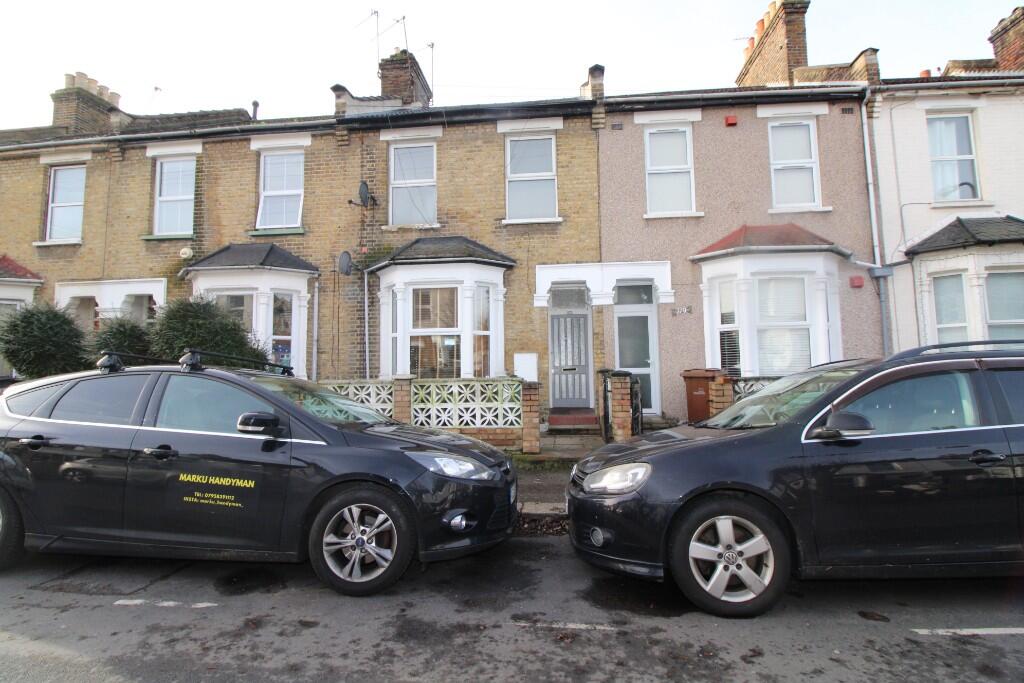 2 bed 1st Floor Flat for rent in Walthamstow. From Eastbank Studios Ltd - London - Sales