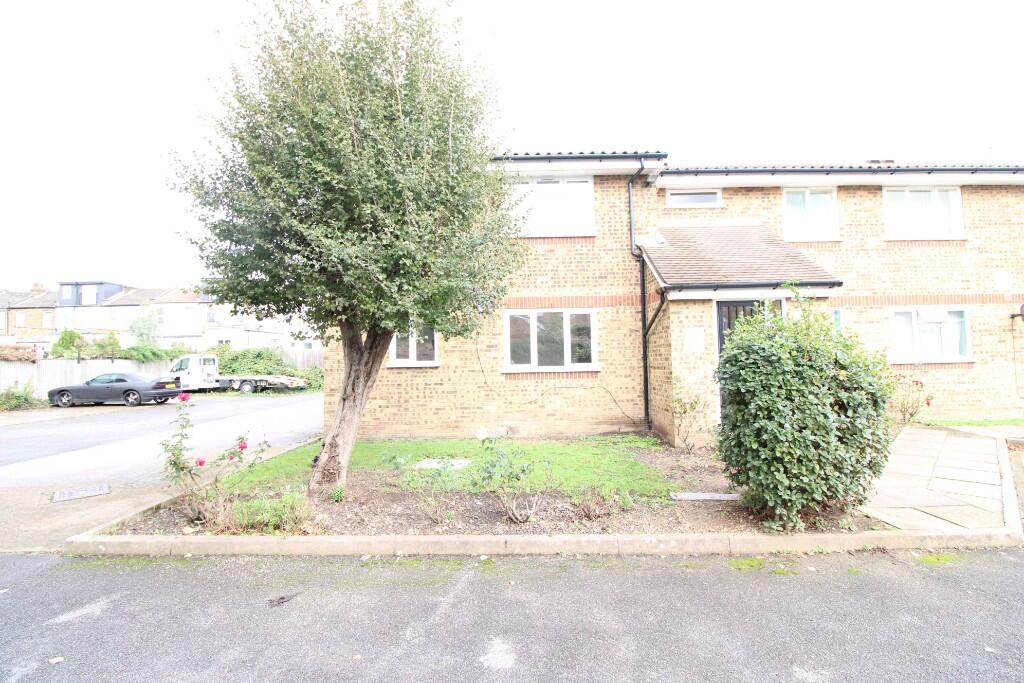 1 bed House (unspecified) for rent in London. From Eastbank Studios Ltd - London - Sales