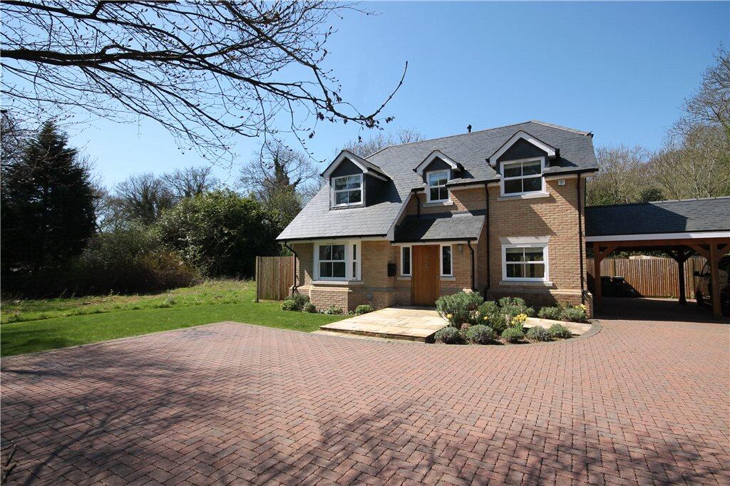 3 bed Detached for rent in Burgh Heath. From Eastons Ltd - Epsom 3 bed Detached for rent in Burgh Heath. From Eastons Ltd - Epsom