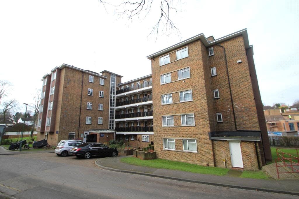 2 bed 1st Floor Flat for rent in Carshalton. From Eastons Ltd - Epsom