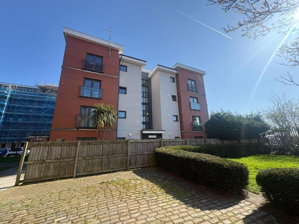 2 bed 1st Floor Flat for rent in Winwick. From Easylet Residential Ltd - Warrington