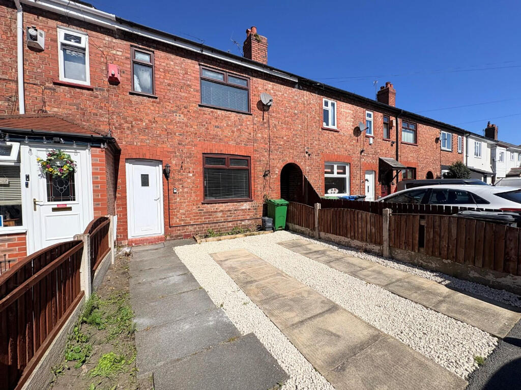 2 bed Mid Terraced House for rent in Appleton Thorn. From Easylet Residential Ltd - Warrington