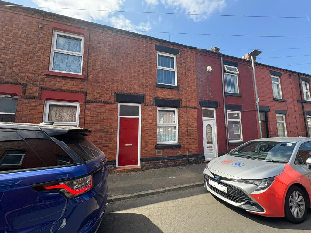 2 bed Mid Terraced House for rent in St Helens. From Easylet Residential Ltd - Warrington