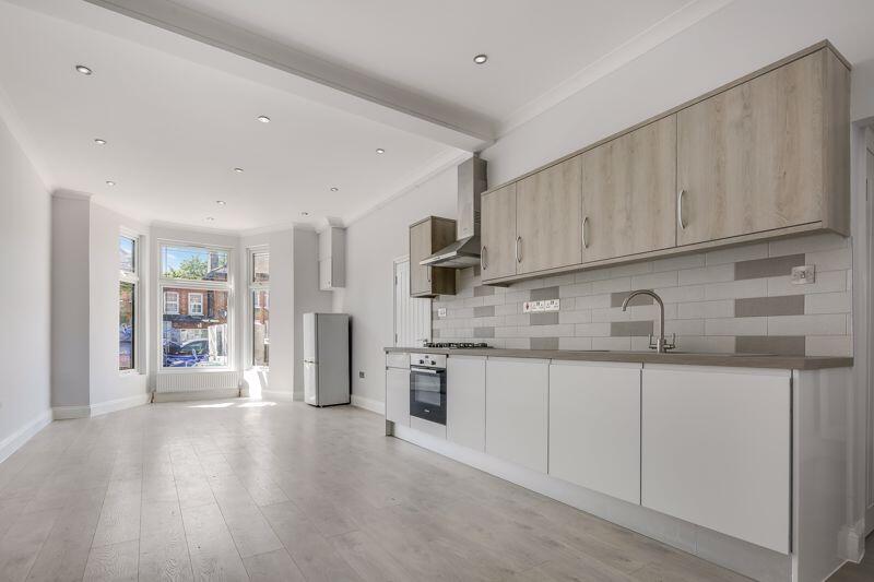 5 bed House (unspecified) for rent in Ilford. From Edward Chase - Ilford 5 bed House (unspecified) for rent in Ilford. From Edward Chase - Ilford