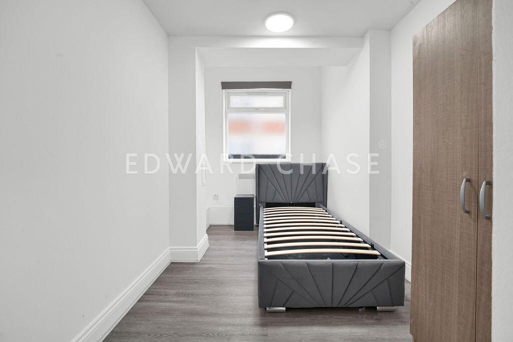 4 bed HMO for rent in Ilford. From Edward Chase - Ilford