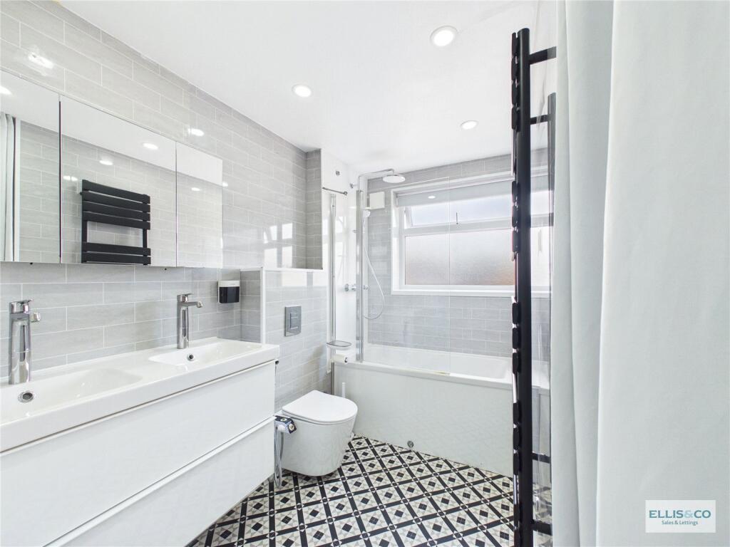 2 bed Apartment for rent in Stanmore. From Ellis & Co - Kenton 2 bed Apartment for rent in Stanmore. From Ellis & Co - Kenton