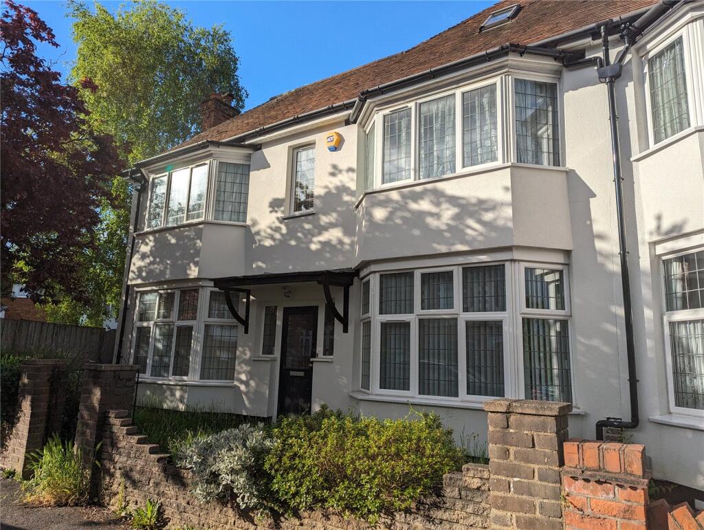 4 bed Semi Detached for rent in Streatley. From Ellis & Co - Kenton 4 bed Semi Detached for rent in Streatley. From Ellis & Co - Kenton