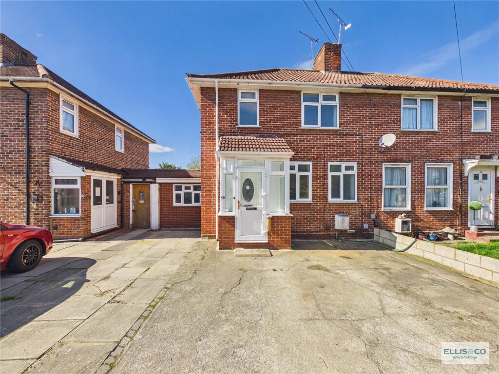 4 bed Semi Detached for rent in Kenton. From Ellis & Co - Kenton 4 bed Semi Detached for rent in Kenton. From Ellis & Co - Kenton