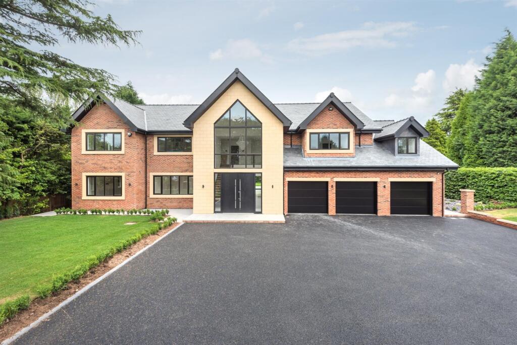 7 bed Detached for rent in Wilmslow. From Benson Bunch - Wilmslow
