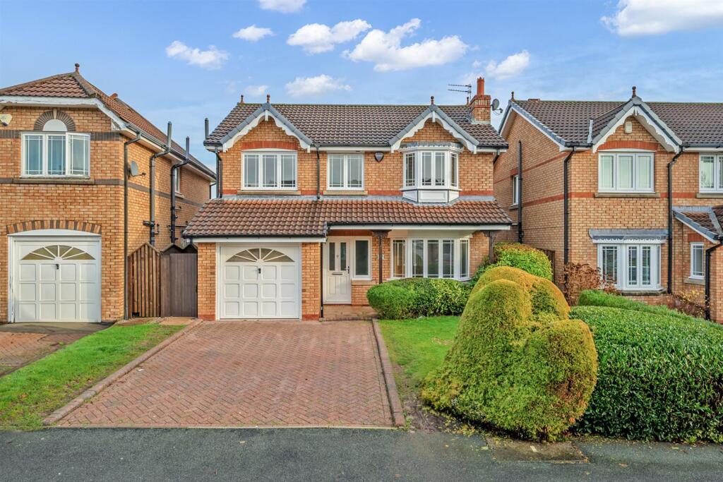 4 bed Detached for rent in Wilmslow. From Benson Bunch - Wilmslow 4 bed Detached for rent in Wilmslow. From Benson Bunch - Wilmslow
