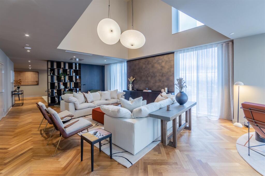 4 bed Penthouse for rent in Manchester. From Benson Bunch - Wilmslow