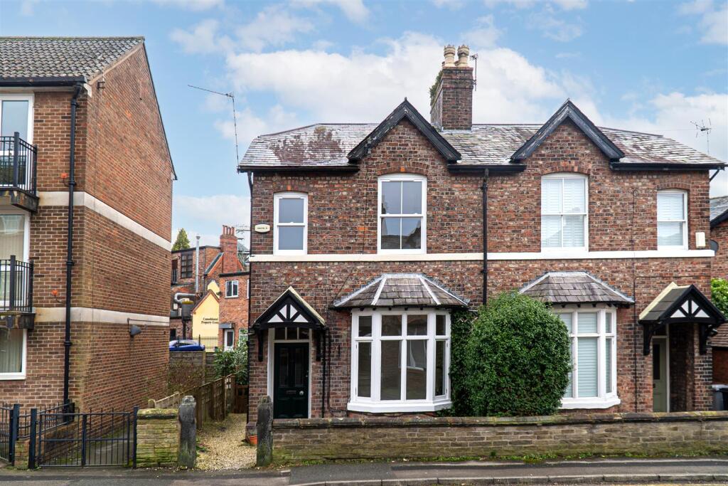 2 bed Semi Detached for rent in Alderley Edge. From Benson Bunch - Wilmslow 2 bed Semi Detached for rent in Alderley Edge. From Benson Bunch - Wilmslow