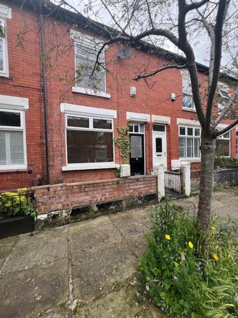 2 bed Mid Terraced House for rent in Stretford. From Emma Hatton - Manchester